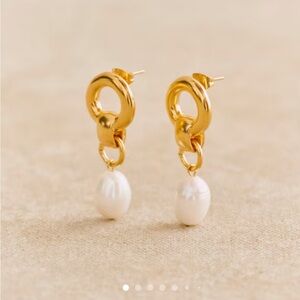 Sezane - Stella Pearl Earrings
